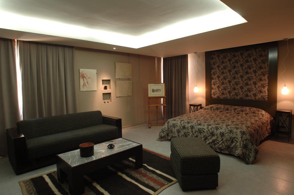 Hotel Des Arts Resort & Spa Tamarist 객실 사진